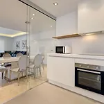 Aqua Vento, Szálloda Marbella